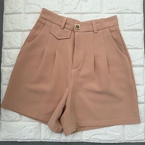 Beatrice Pleated  Shorts Tan size Small